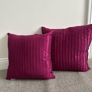 NWT Fuchsia Throw Pillow Set of 2 Pink 20x20 New Toss Pillows Satin Stripes